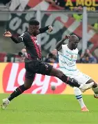 包含AC米兰主场告捷，排名升至第四的词条